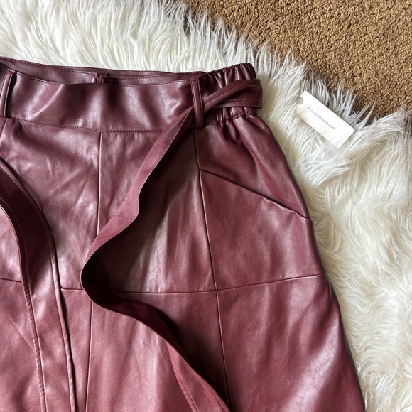 Anthropologie Vigoss NWT Coralia Faux Leather Midi Skirt Wine Bordeaux Large L - Picture 4 of 6